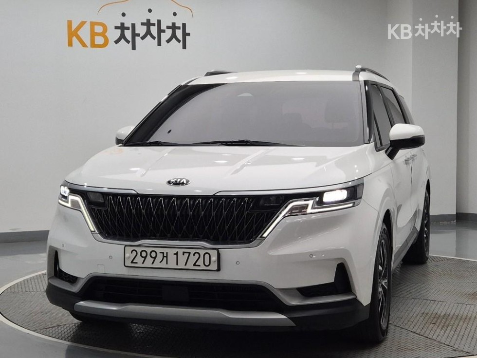 Kia Carnival PRESTIGE — фото 1