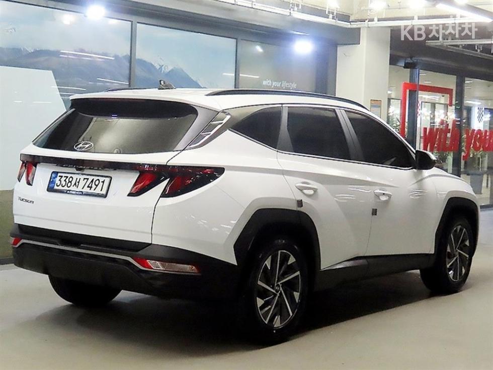 Hyundai Premium — фото 4