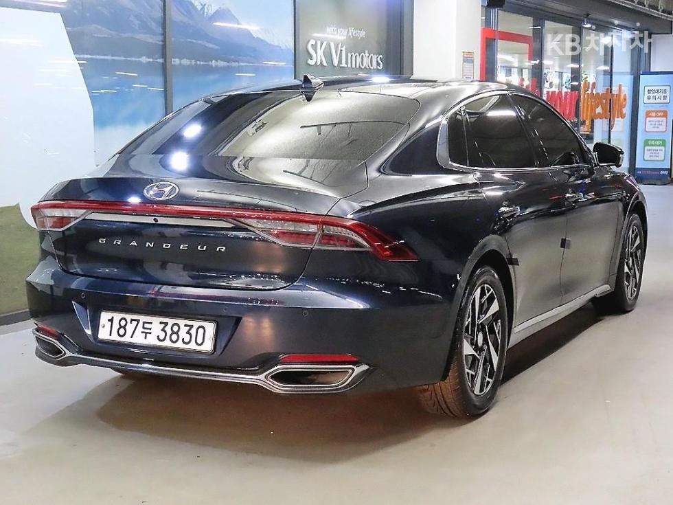 Hyundai Grandeur EXCLUSIVE — фото 4