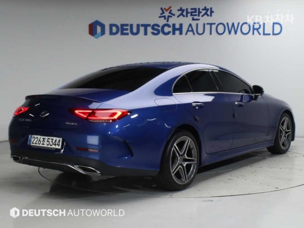 Mercedes-Benz CLS-Class BASE MODEL — фото 2