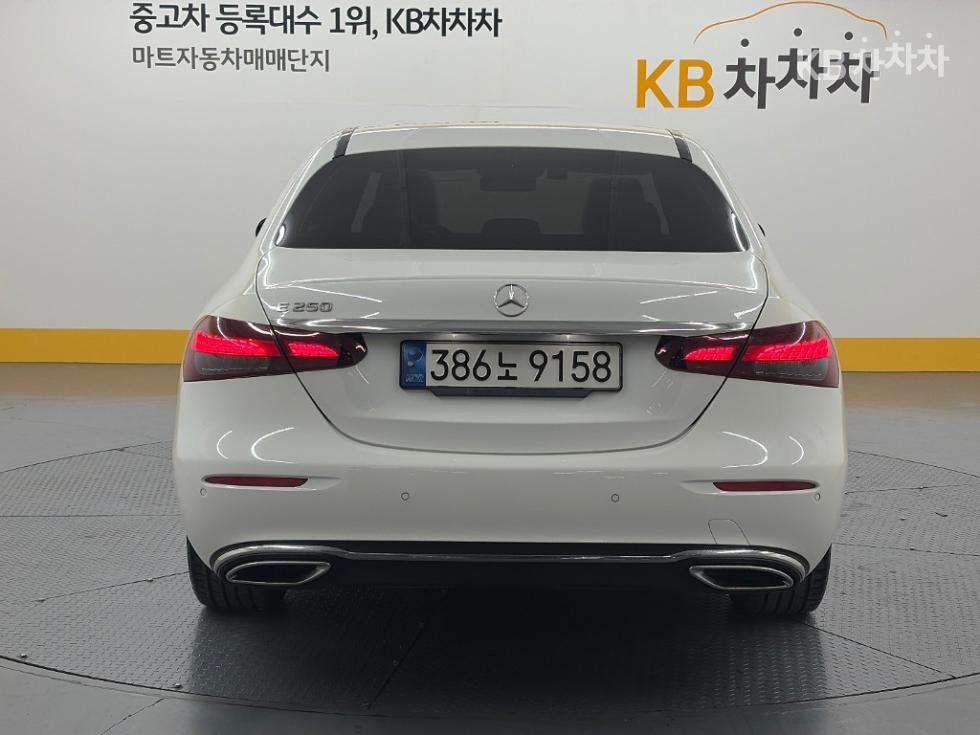 Mercedes-Benz E-Class BlueTEC Avantgarde W212 (14~) — фото 3