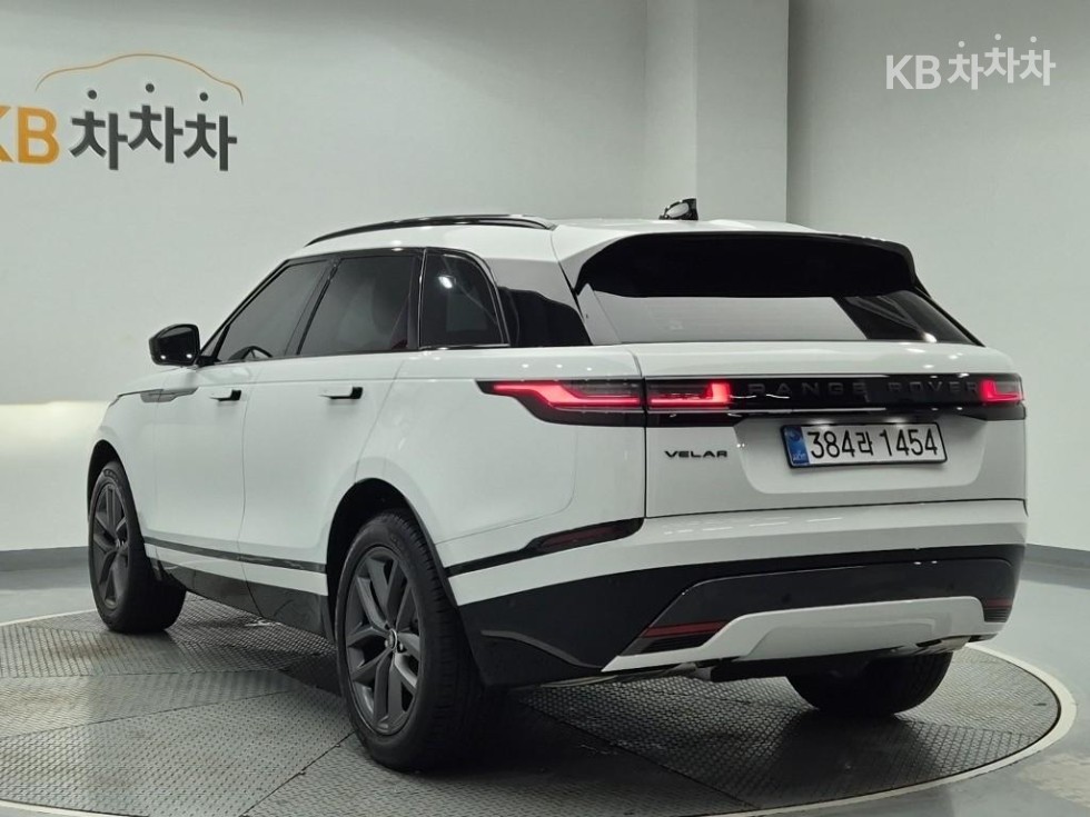 Land Rover Range Rover Velar R-Dynamic SE — фото 2