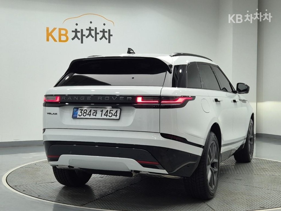 Land Rover Range Rover Velar R-Dynamic SE — фото 3