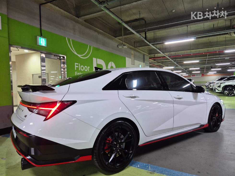 Hyundai Avante BASE MODEL — фото 3