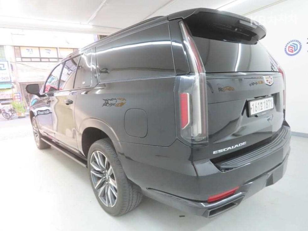 Cadillac Escalade Sport Platinum — фото 3