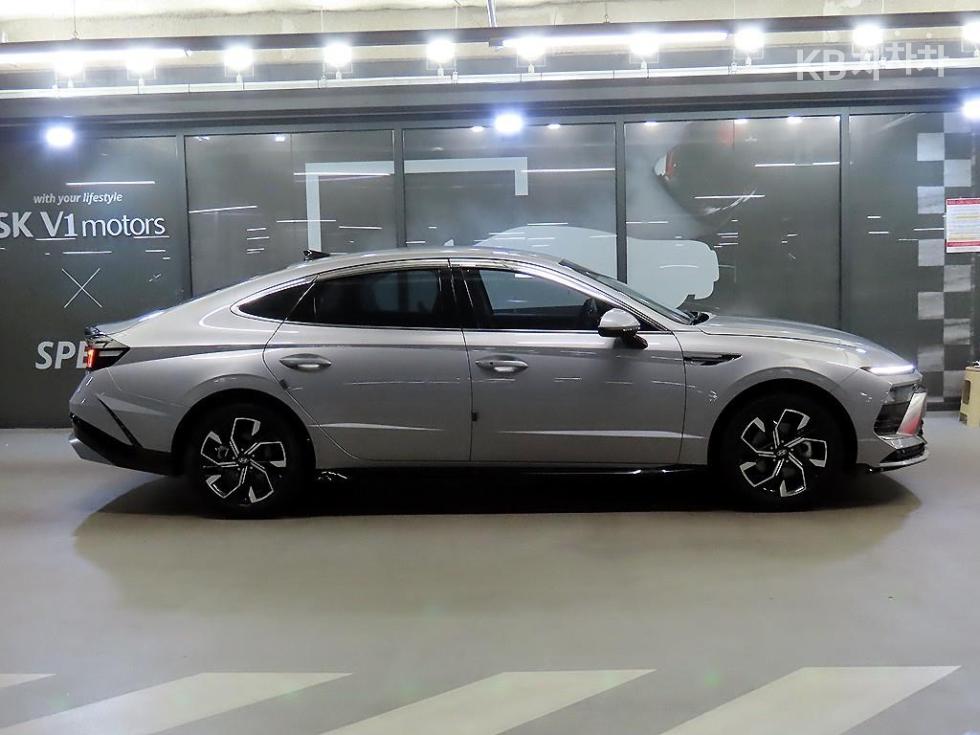 Hyundai Sonata BASE MODEL — фото 3