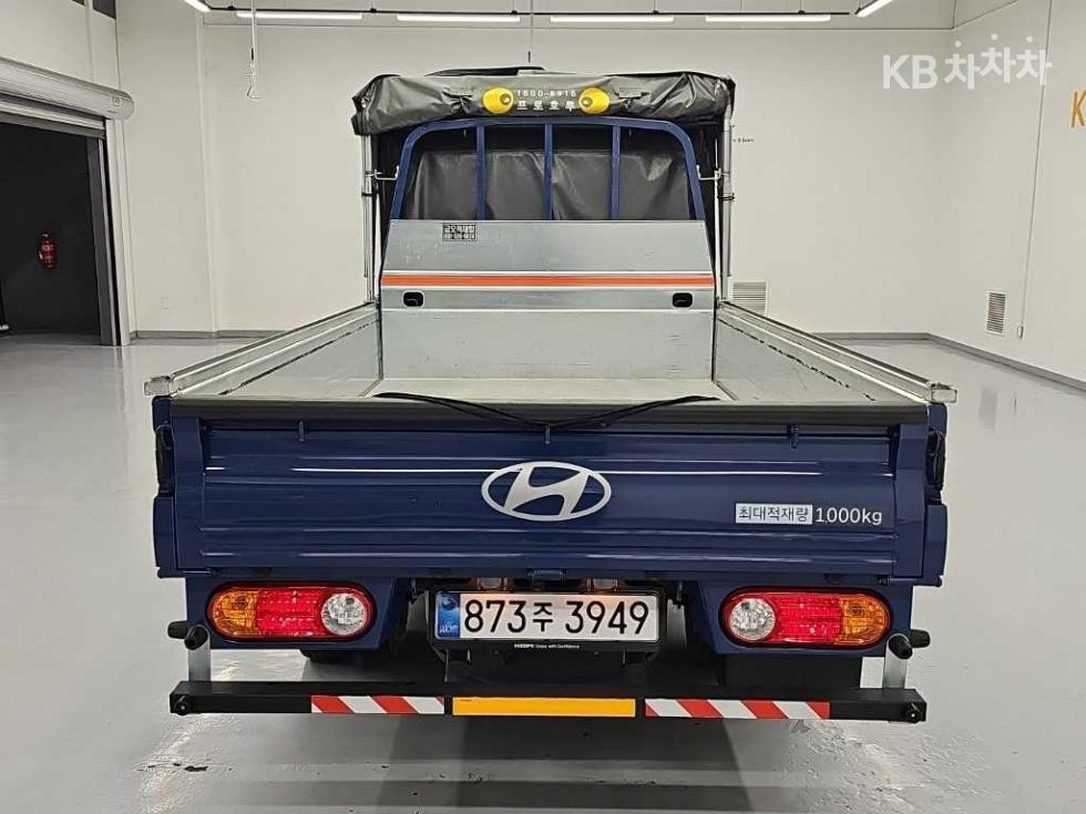 Hyundai Premium — фото 3
