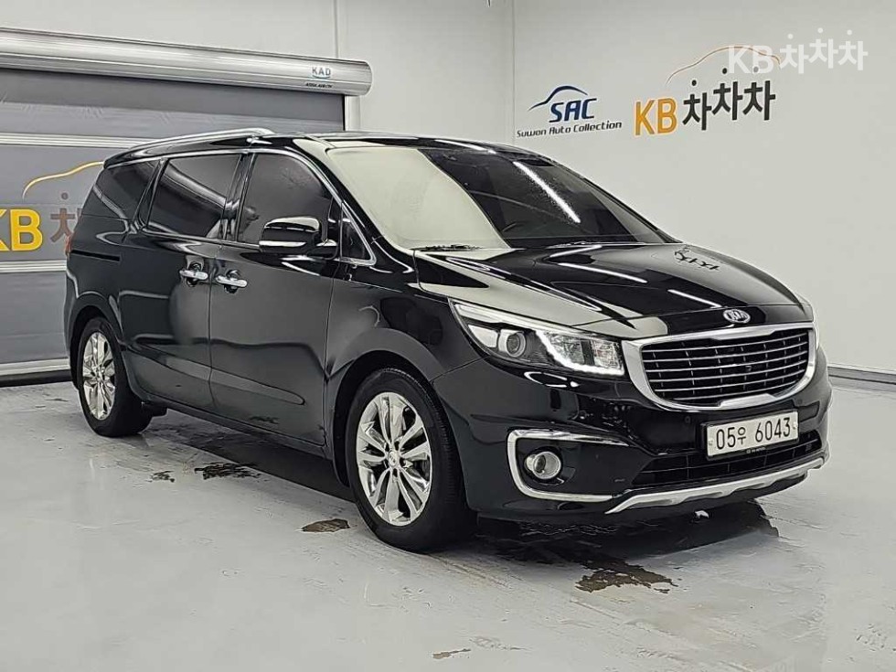 Kia Carnival — miniaturë 4