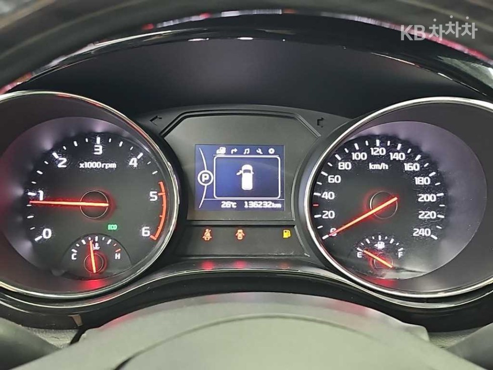 Kia Carnival — miniaturë 6