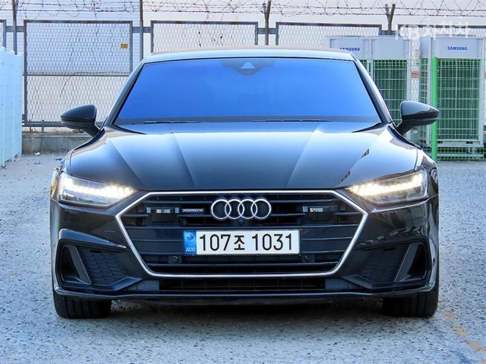 Audi A7 Premium — фото 1