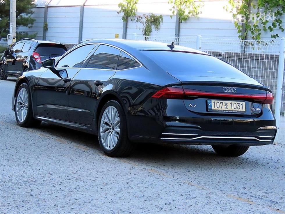 Audi A7 Premium — фото 3