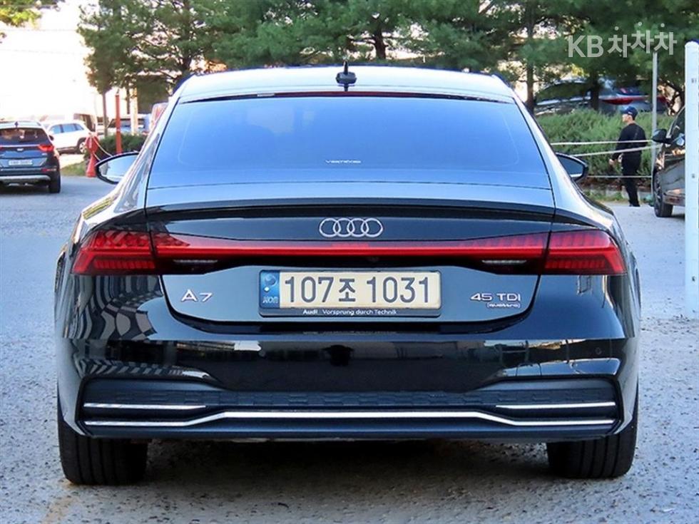 Audi A7 Premium — фото 4