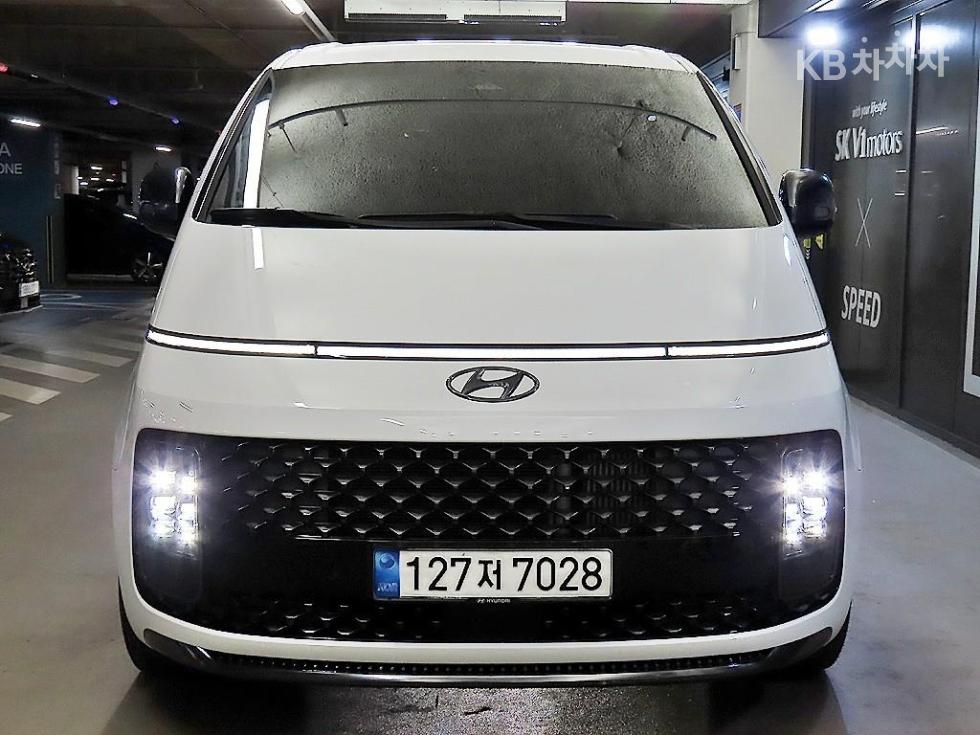 Hyundai Staria PRESTIGE — фото 2