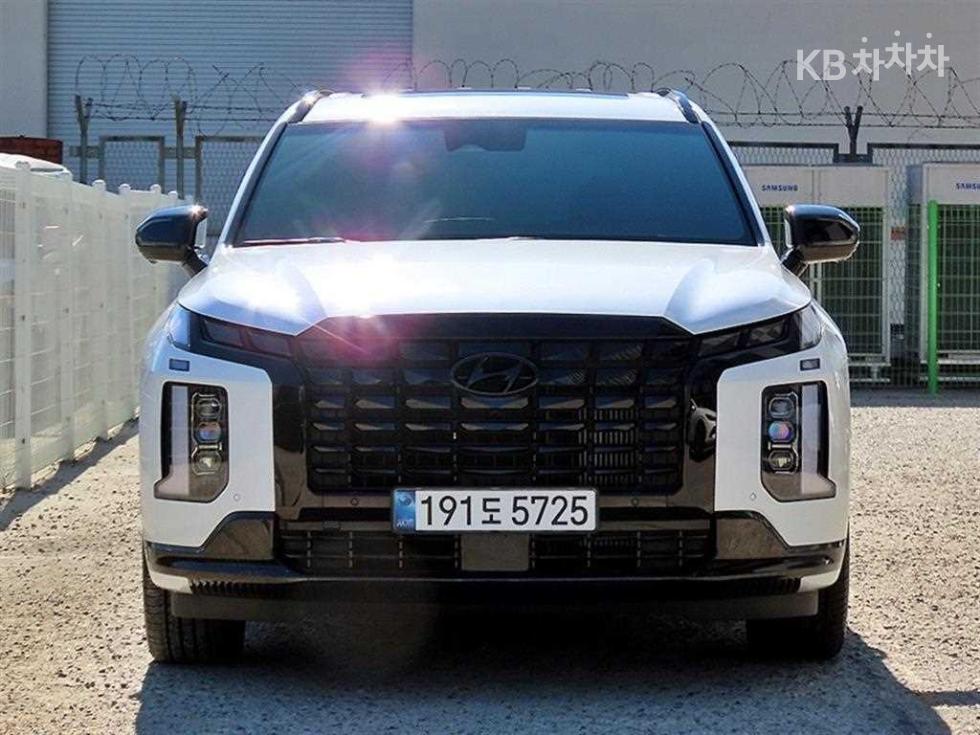Hyundai Palisade Calligraphy Black Edition — фото 1