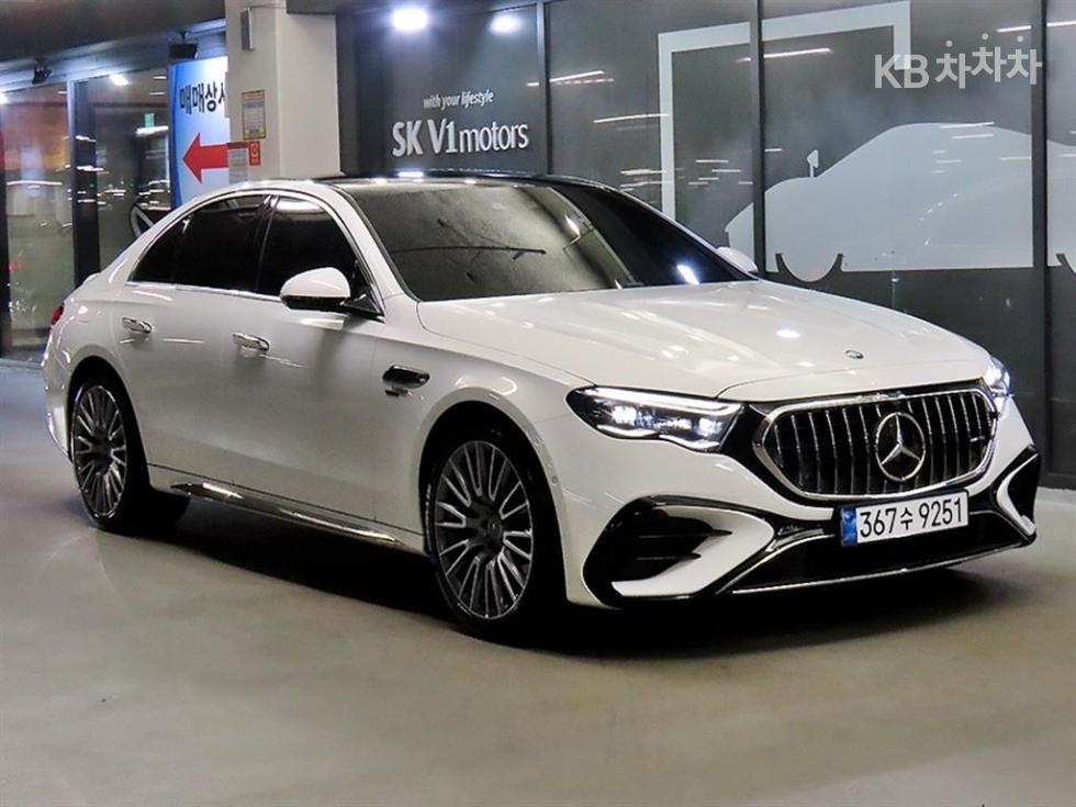 Mercedes-Benz E-Class BASE MODEL — фото 1