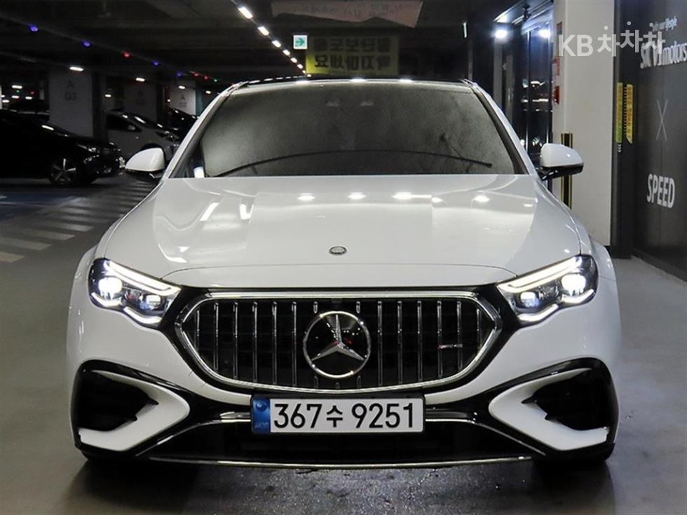 Mercedes-Benz E-Class BASE MODEL — фото 2