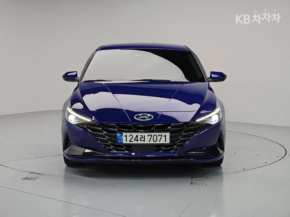 Hyundai Avante — фото 2