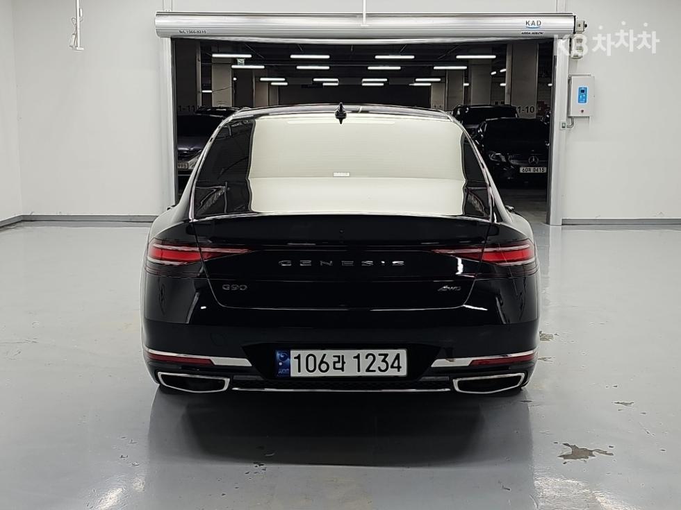 Genesis G90 BASE MODEL — фото 3