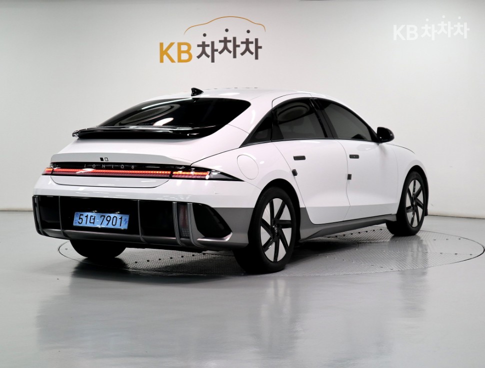 Hyundai IONIQ 6 E-Value+ — фото 3
