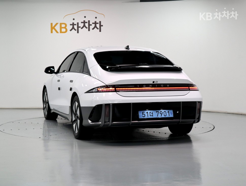 Hyundai IONIQ 6 E-Value+ — фото 4