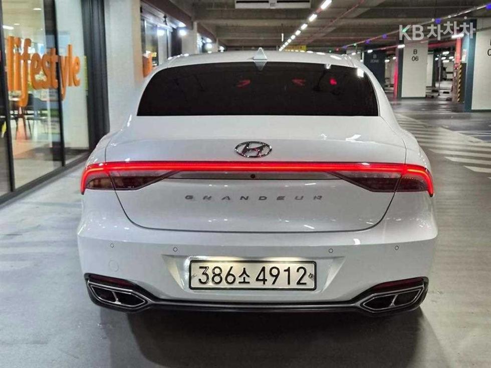 Hyundai Grandeur CALLIGRAPHY — фото 4