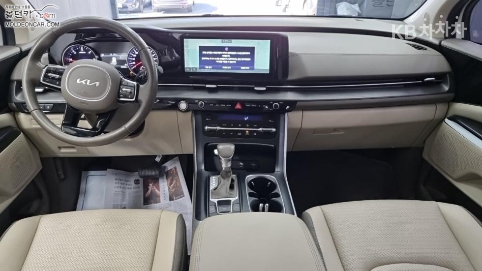 Kia Carnival — miniaturë 7