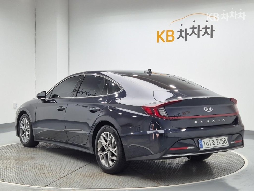Hyundai Sonata Premium Family — фото 2