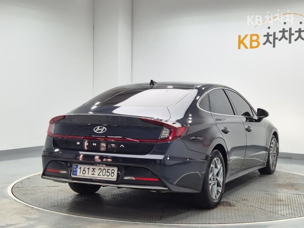 Hyundai Sonata Premium Family — фото 3