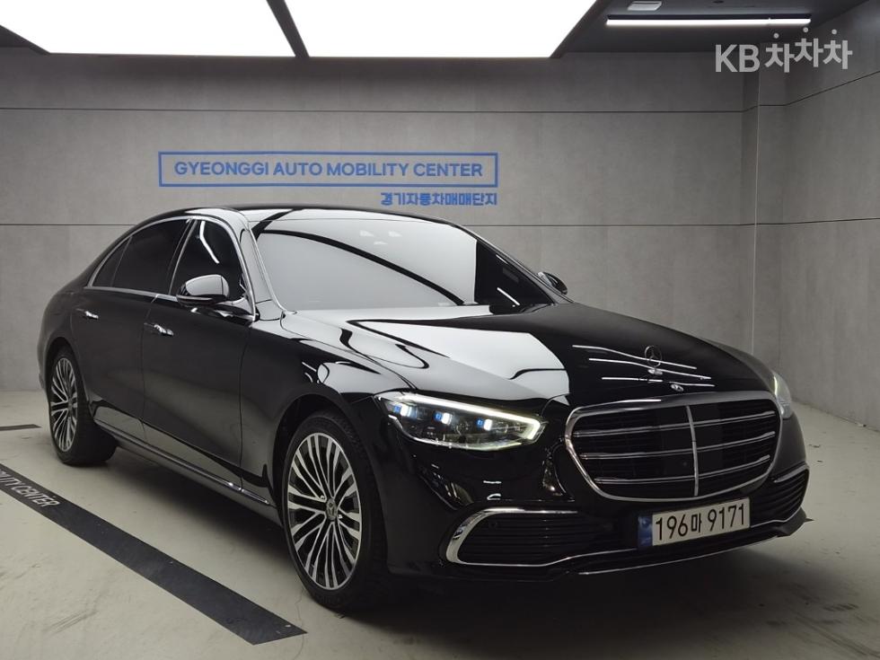 Mercedes-Benz S-Class — фото 1
