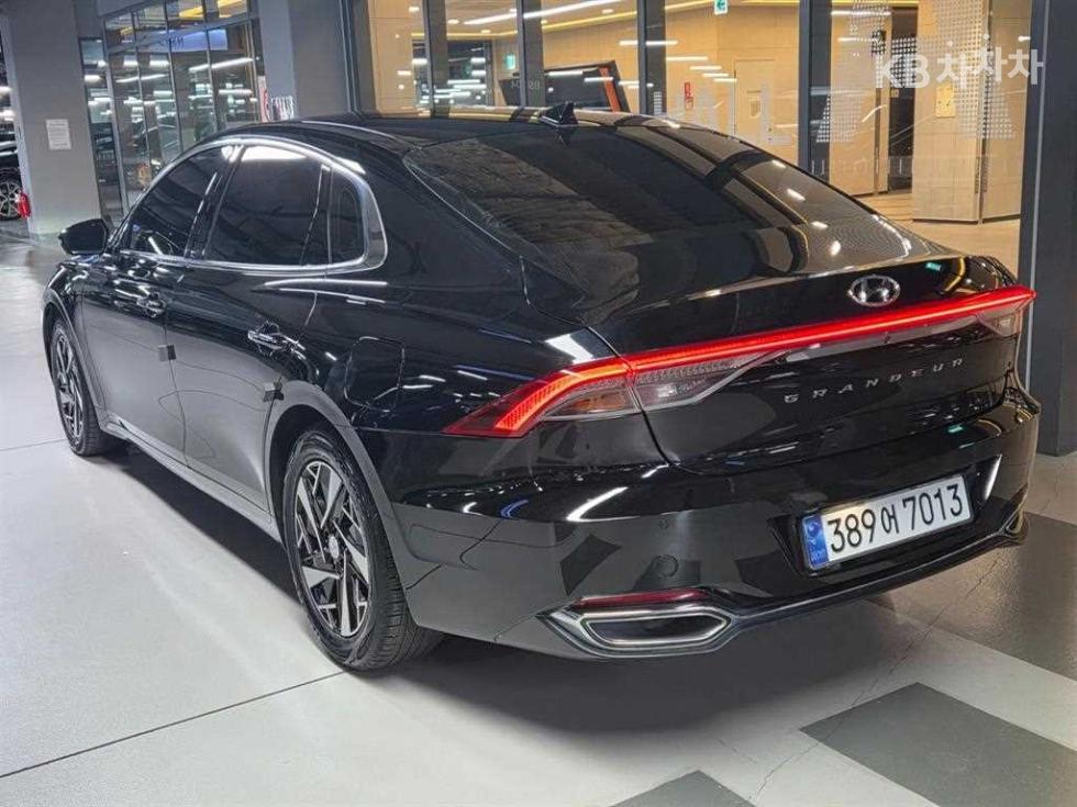 Hyundai Grandeur Premium — фото 2