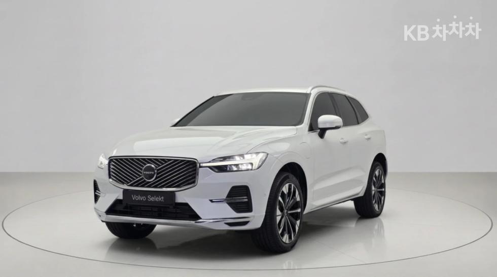 Volvo XC60 Ultra Bright — фото 1