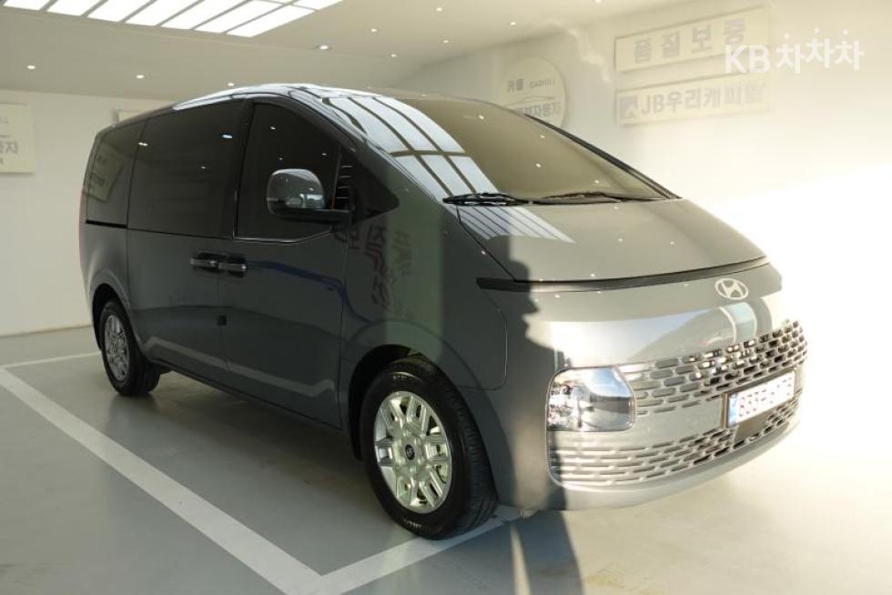 Hyundai Staria — miniaturë 3
