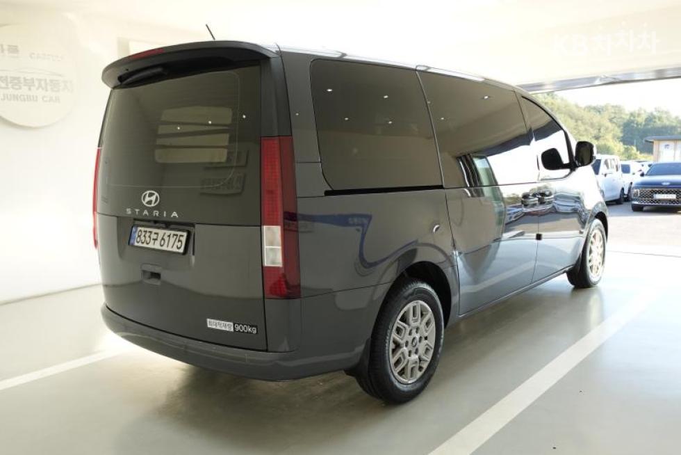 Hyundai Staria — miniaturë 7
