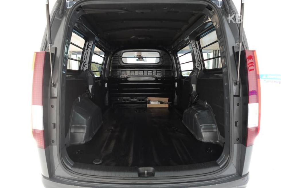 Hyundai Staria — miniaturë 9