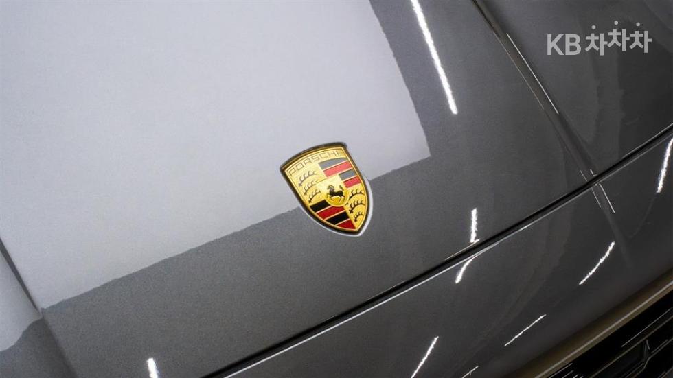 Porsche Cayenne — miniaturë 4