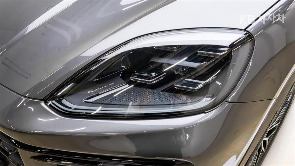 Porsche Cayenne — miniaturë 5