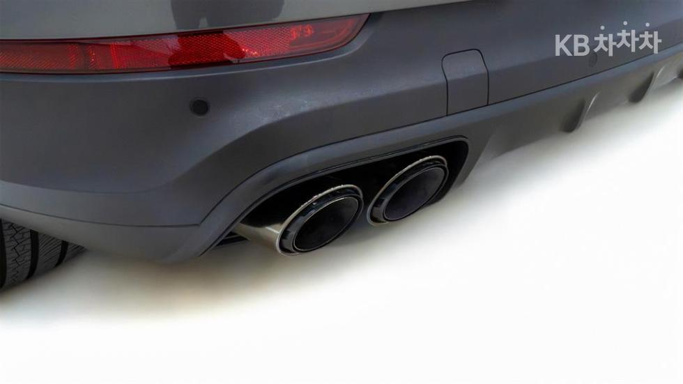 Porsche Cayenne — miniaturë 8