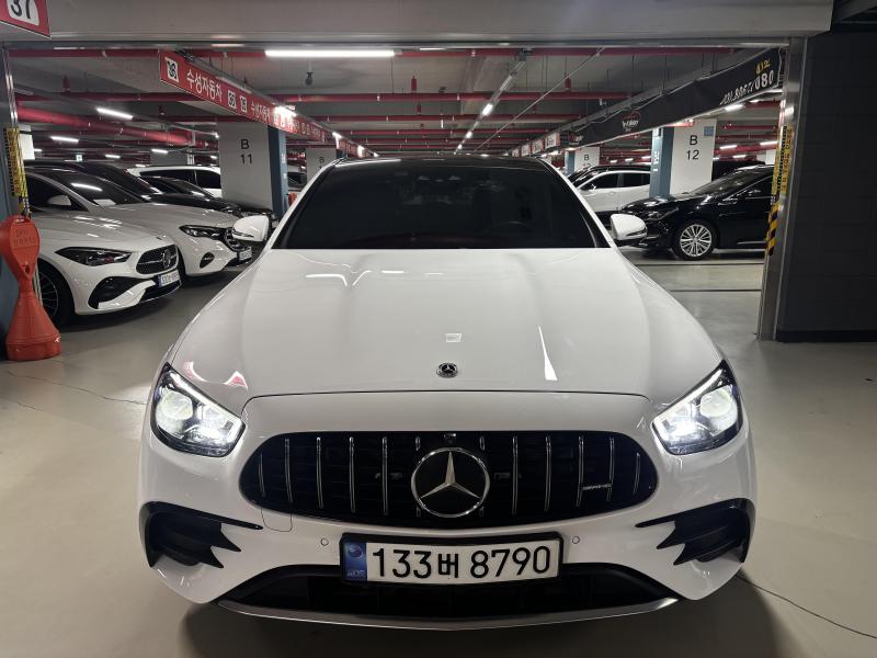 Mercedes-Benz E-Class BASE MODEL — фото 1