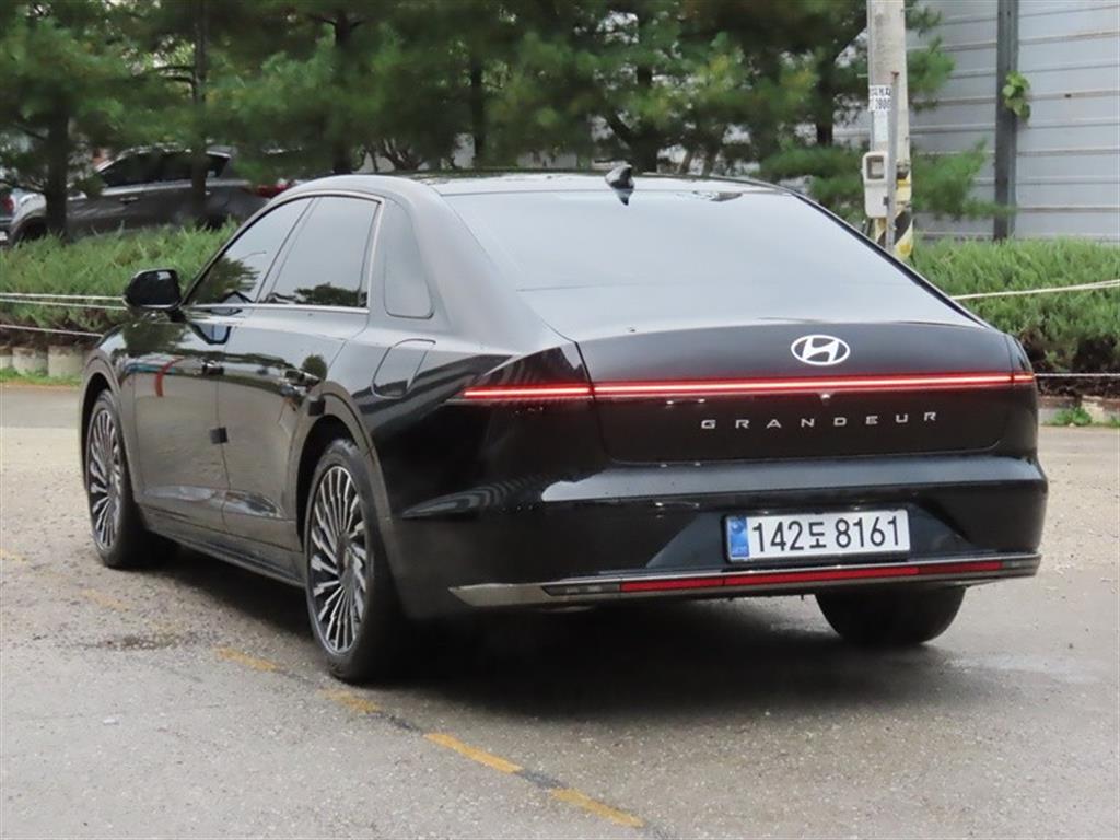 Hyundai Grandeur CALLIGRAPHY — фото 3