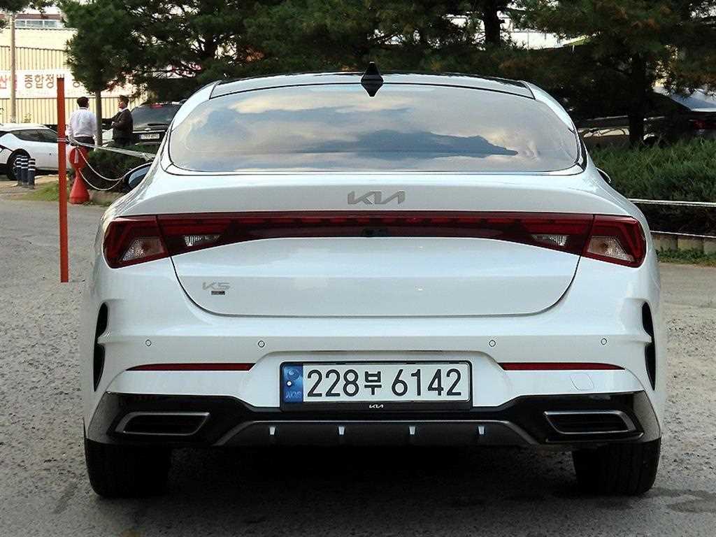 Kia K5 SIGNATURE — фото 4