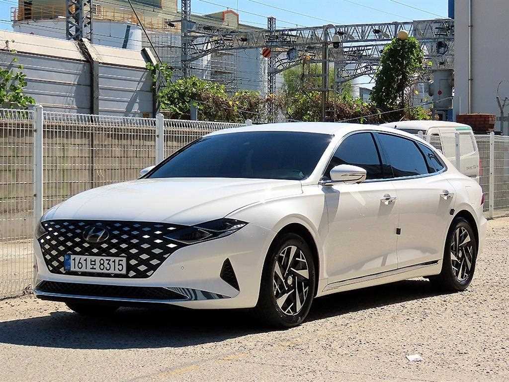 Hyundai Grandeur EXCLUSIVE — фото 2