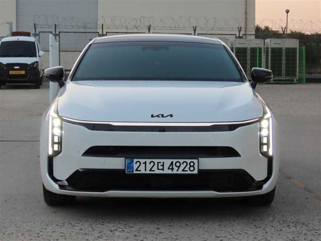 Kia K8 Signature — фото 1