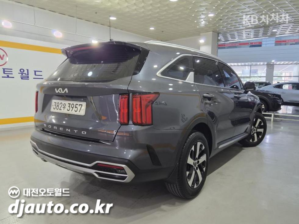 Kia Sorento PRESTIGE — фото 4