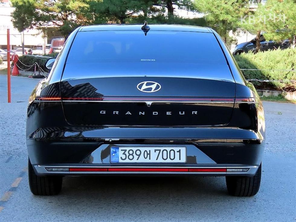 Hyundai Grandeur Premium — фото 4