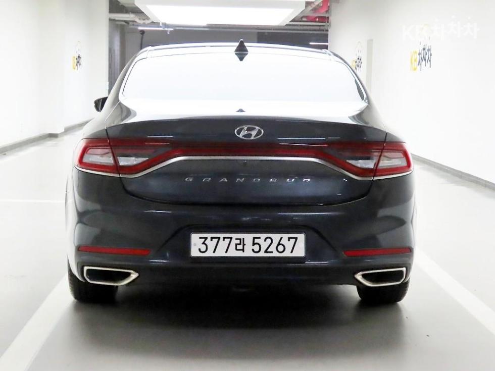 Hyundai Grandeur BASE MODEL — фото 3