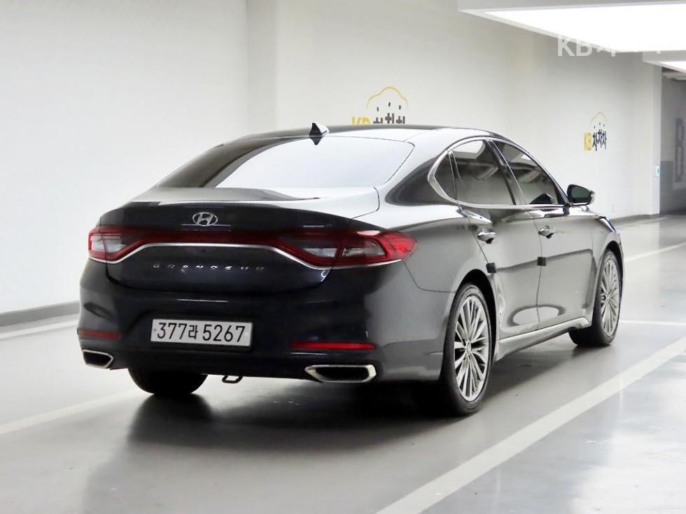 Hyundai Grandeur BASE MODEL — фото 4