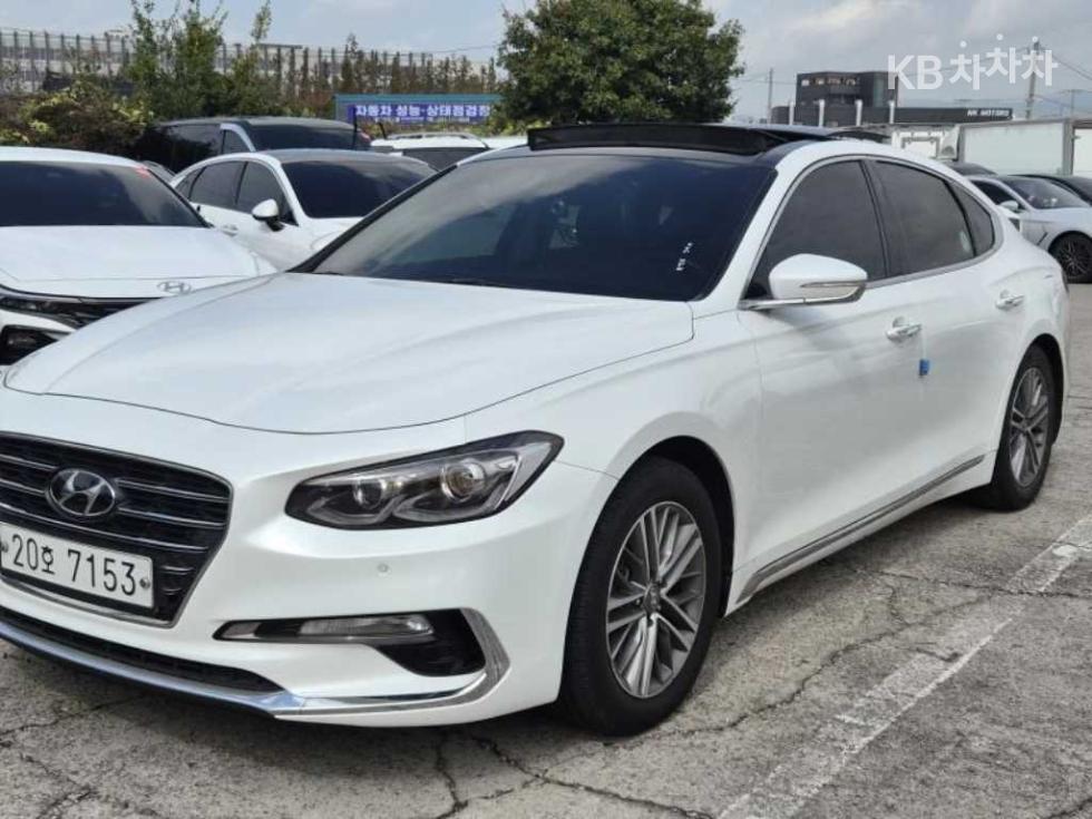 Hyundai Grandeur BASE MODEL — фото 2