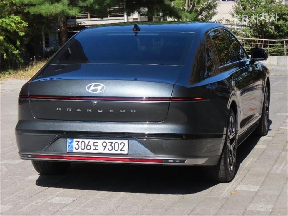 Hyundai Grandeur EXCLUSIVE — фото 3