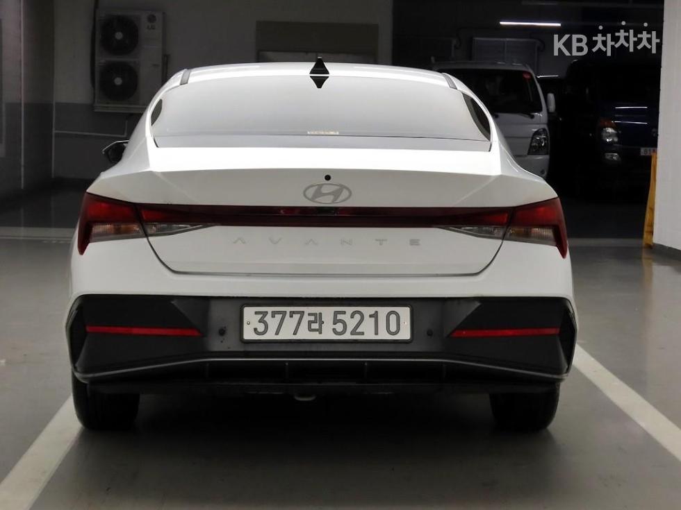 Hyundai Avante Smart — фото 3
