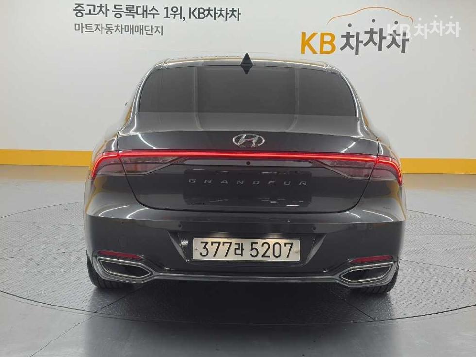 Hyundai Grandeur EXCLUSIVE — фото 3